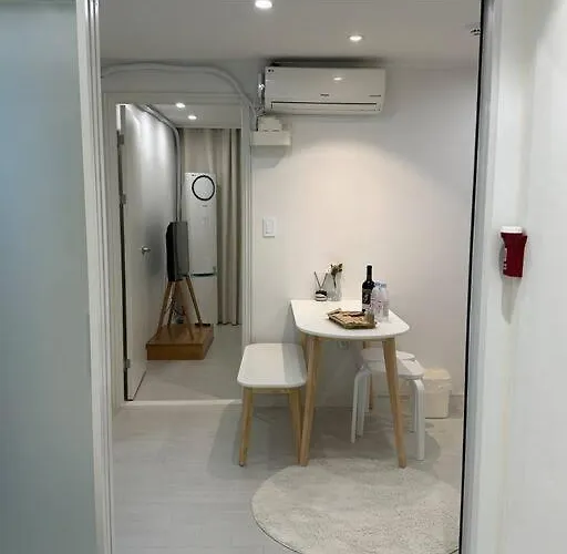 New Open - In Hongdae * 首爾